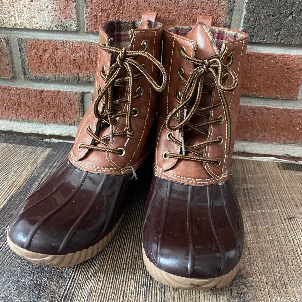 Woman’s duck boots